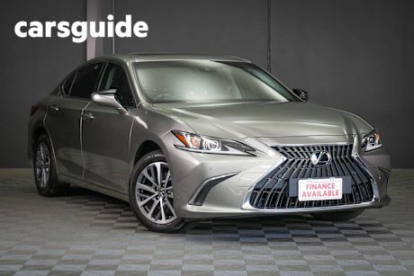Silver 2021 Lexus ES250 Sedan Luxury +EP1