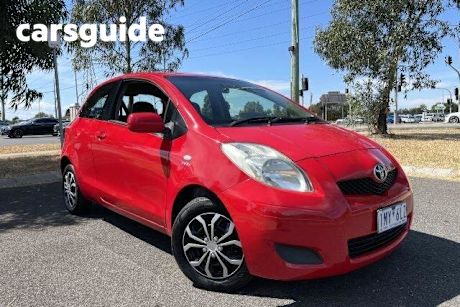 Red 2009 Toyota Yaris Hatchback YR