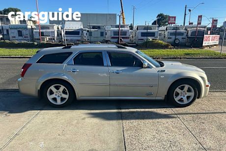 Gold 2009 Chrysler 300C Wagon 5.7 Hemi V8 Touring