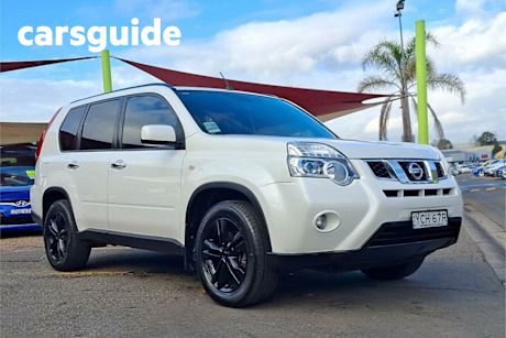 White 2013 Nissan X-Trail Wagon ST-L (fwd)