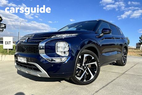 Blue 2023 Mitsubishi Outlander Wagon Exceed 7 Seat (awd)