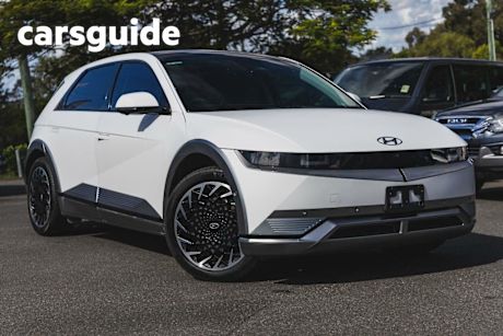 White 2021 Hyundai Ioniq 5 Wagon AWD Extended Range EV