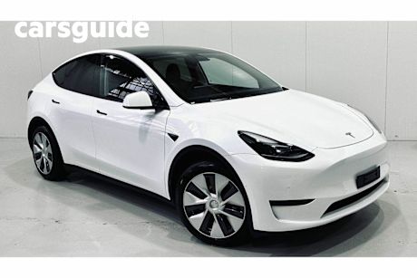 White 2023 Tesla Model Y Wagon Rear-Wheel Drive