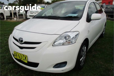 White 2008 Toyota Yaris Sedan YRS