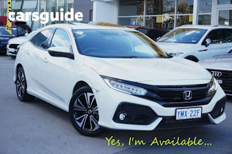 White 2018 Honda Civic Hatchback VTI-LX