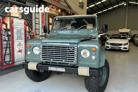 Green 1989 Land Rover 3.9 Cab Chassis (4X4)