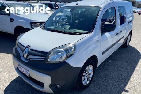 White 2015 Renault Kangoo Van Maxi Crew