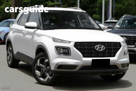 White 2025 Hyundai Venue Wagon Active