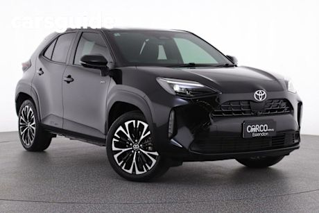 Black 2024 Toyota Yaris Cross Wagon Urban Hybrid (awd)