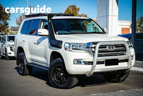 White 2018 Toyota Landcruiser Wagon VX (4X4)