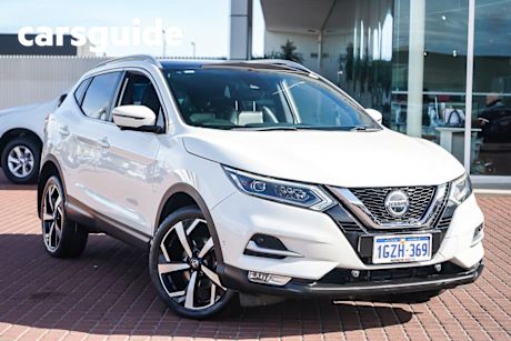 White 2020 Nissan Qashqai Wagon TI