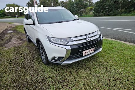 White 2015 Mitsubishi Outlander Wagon XLS (4X4)