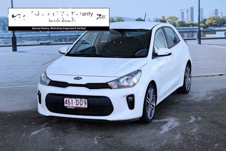 White 2020 Kia RIO Hatchback Sport