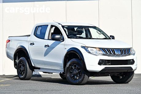 White 2015 Mitsubishi Triton Dual Cab Utility GLX (4X4)