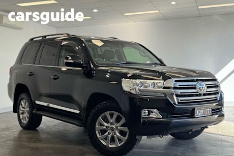 Black 2017 Toyota Landcruiser Wagon Sahara (4X4)