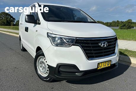 White 2018 Hyundai Iload Van 3S Liftback