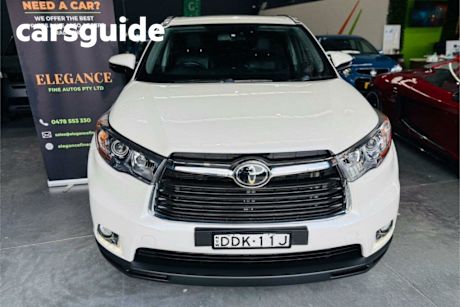 White 2016 Toyota Kluger Wagon Grande (4X4)