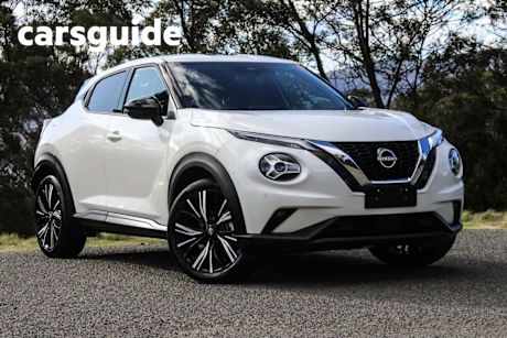 White 2023 Nissan Juke Hatchback TI (energy Orange)