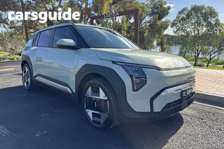 Green 2025 Kia EV3 Wagon Earth 2WD LR Subtle Grey