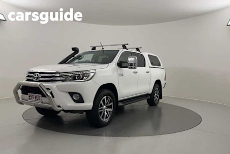 White 2016 Toyota Hilux Dual Cab Utility SR5 (4X4)