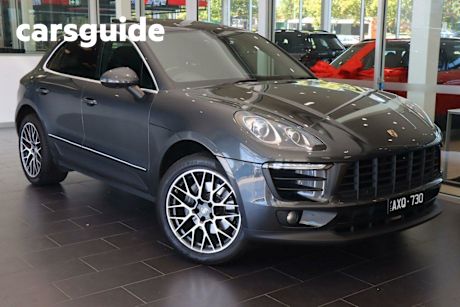 Grey 2017 Porsche Macan Wagon