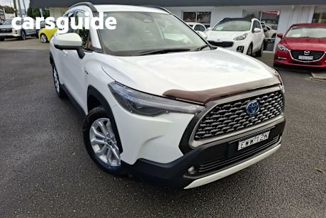 White 2022 Toyota Corolla Cross Wagon GXL 2WD Hybrid