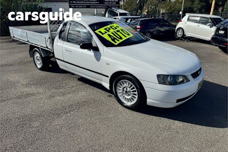 White 2004 Ford Falcon Cab Chassis XL (lpg)