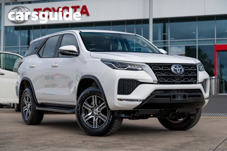 White 2023 Toyota Fortuner Wagon GX NAV