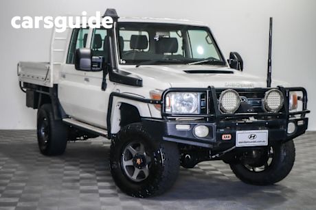 White 2016 Toyota Landcruiser Double Cab Chassis GXL (4X4)