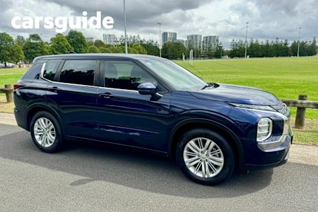 Blue 2022 Mitsubishi Outlander Wagon ES 5 Seat (awd)