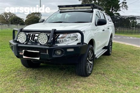 White 2015 Mitsubishi Triton Dual Cab Utility GLX (4X4)