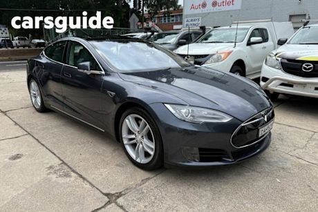 Grey 2015 Tesla Model S Hatch 85 Sportback