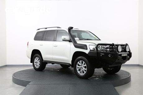 White 2019 Toyota Landcruiser Wagon LC200 VX (4X4)