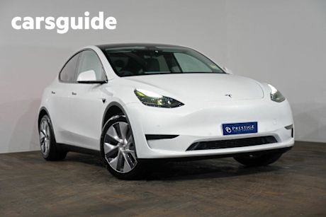 White 2024 Tesla Model Y Wagon Rear-Wheel Drive