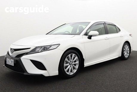 White 2019 Toyota Camry Sedan Ascent Sport