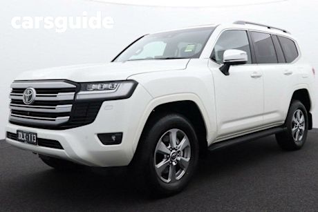 White 2024 Toyota Landcruiser Wagon LC300 Sahara (4X4)