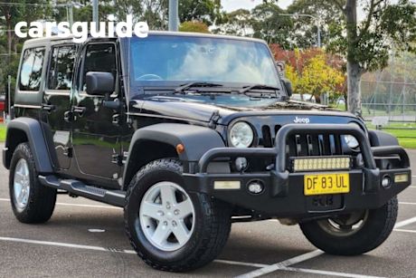 Silver 2015 Jeep Wrangler Unlimited Hardtop Renegade Sport (4X4)
