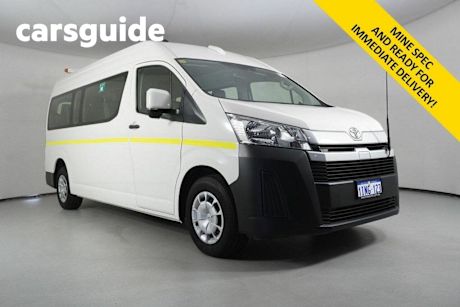 White 2023 Toyota Hiace Bus Slwb Commuter (12 Seats)
