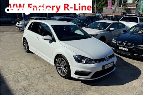 White 2017 Volkswagen Golf Hatchback 110 TSI Highline