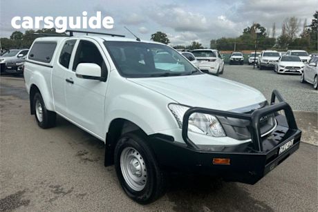 White 2016 Isuzu D-MAX Crew Cab Utility SX HI-Ride (4X2)