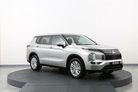 Silver 2022 Mitsubishi Outlander Wagon ES 5 Seat (2WD)