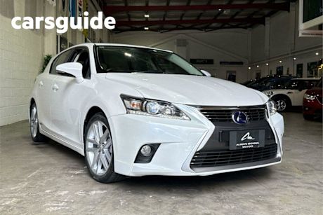 White 2015 Lexus CT200H Hatchback F Sport