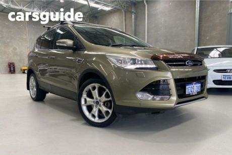 Green 2013 Ford Kuga Wagon Titanium (awd)