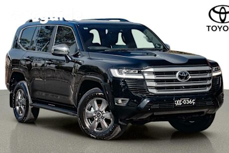 Black 2022 Toyota Landcruiser Wagon LC300 Sahara (4X4)