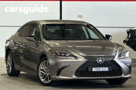 Grey 2019 Lexus ES300H Sedan Sports Luxury Hybrid