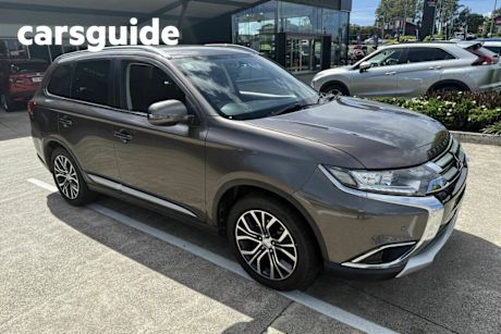 Brown 2015 Mitsubishi Outlander Wagon LS (4X2)