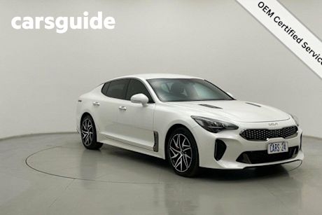 White 2022 Kia Stinger Sedan 330S