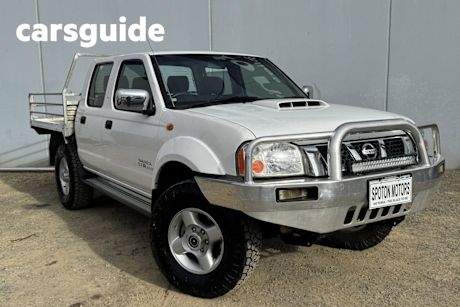 White 2010 Nissan Navara Dual Cab Pick-up ST-R (4X4)