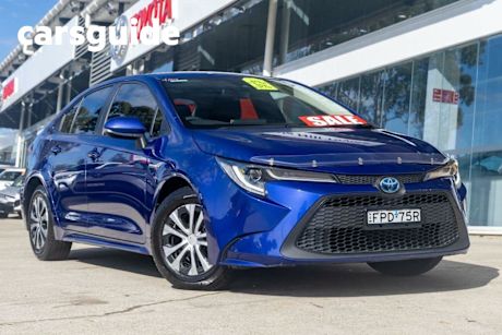 Blue 2019 Toyota Corolla Sedan SX (hybrid)