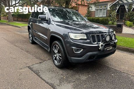 Grey 2013 Jeep Grand Cherokee Wagon Laredo (4X4)